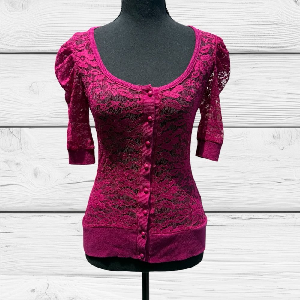 Derek Heart Berry Lace Button-Front Scoop Neck Top